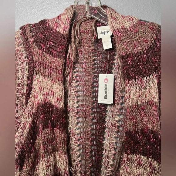 NWT Buckle Women's Sz M Daytrip Open Fringed Cardigan Sweater Wine/Beige Striped - Picture 3 of 6